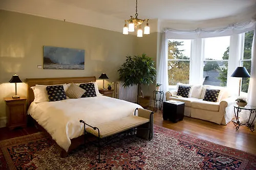 Fairholme Manor Inn Victoria
